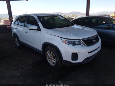 5XYKT3A60FG****** 2015 Kia Sorento