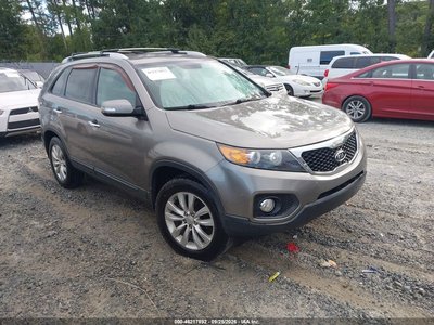 5XYKU3A18BG****** 2011 Kia Sorento