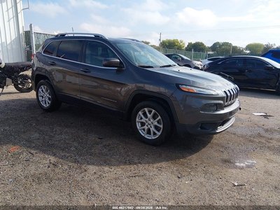 1C4PJMCB1GW****** 2016 Jeep Cherokee