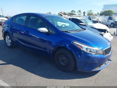 3KPFK4A79JE****** 2018 Kia Forte