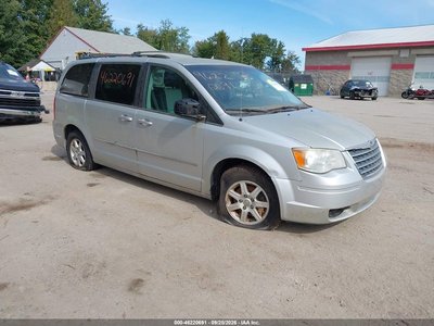 2A4RR8DXXAR****** 2010 Chrysler Town & Country