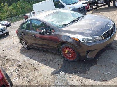 3KPFL4A75HE****** 2017 Kia Forte