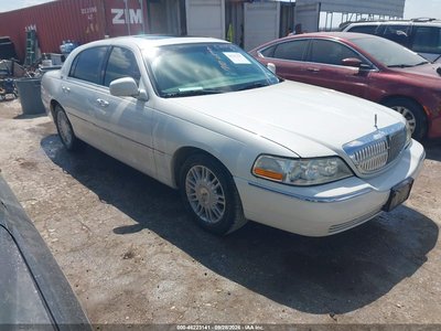 1LNHM82V26Y****** 2006 Lincoln Town Car