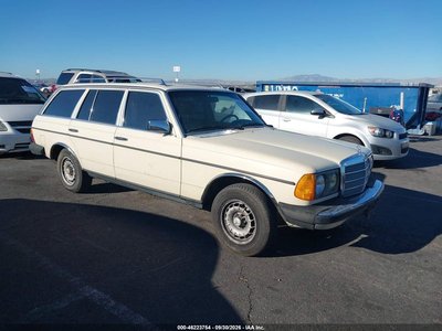 WDBAB93A2CN****** 1982 Mercedes-Benz 300 Series