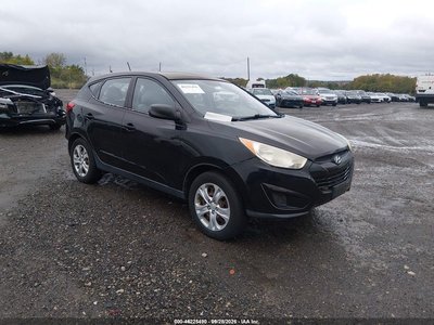 KM8JT3ACXAU****** 2010 Hyundai Tucson