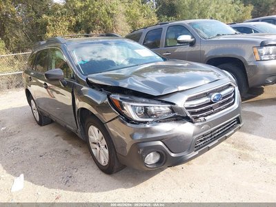 4S4BSADC6J3****** 2018 Subaru Outback