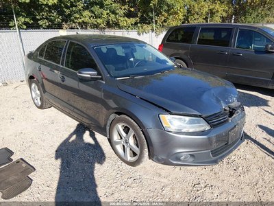 3VWLX7AJ3DM****** 2013 Volkswagen Jetta