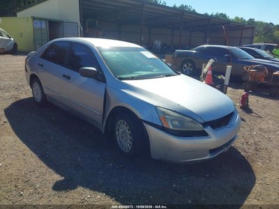 1HGCM56135A****** 2005 Honda Accord