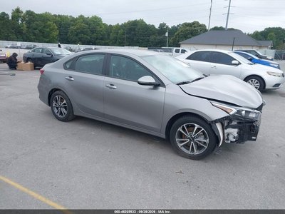 3KPF24AD8PE****** 2023 Kia Forte