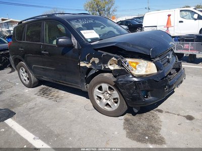 JTMKF4DV9B5****** 2011 Toyota RAV4
