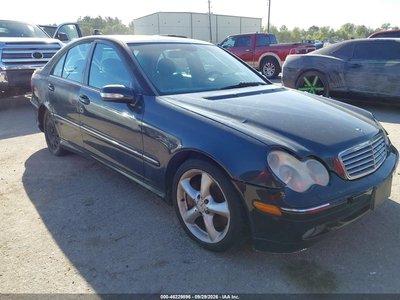 WDBRF40J05F****** 2005 Mercedes-Benz C-Class