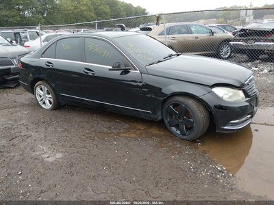 WDDGF8AB6DR****** 2013 Mercedes-Benz C-Class