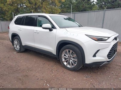 5TDAAAB59RS****** 2024 Toyota Grand Highlander