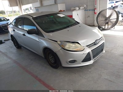 1FAHP3E29CL****** 2012 Ford Focus