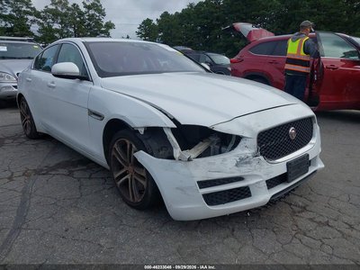 SAJAJ4BV1HC****** 2017 Jaguar XE