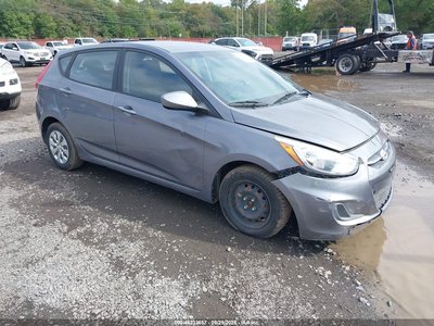 KMHCT5AE0GU****** 2016 Hyundai Accent