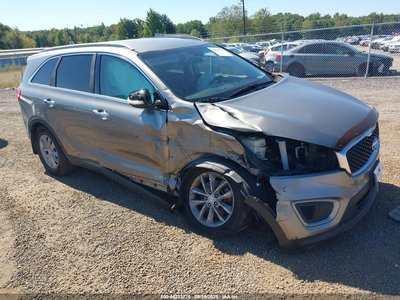 5XYPGDA56GG****** 2016 Kia Sorento