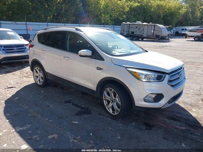 1FMCU9J98KU****** 2019 Ford Escape