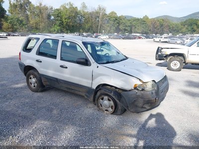 1FMCU92144D****** 2004 Ford Escape