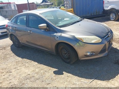 1FAHP3F27CL****** 2012 Ford Focus