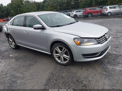 1VWBN7A35EC****** 2014 Volkswagen Passat
