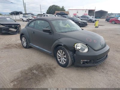 3VWF17AT4GM****** 2016 Volkswagen Beetle