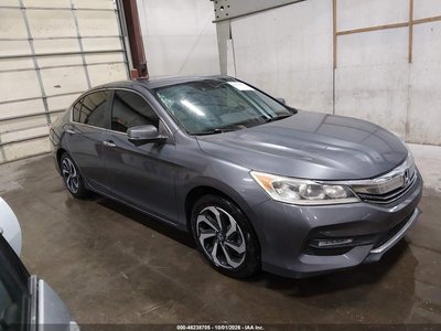 1HGCR2F09GA****** 2016 Honda Accord