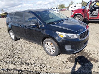 KNDMB5C18H6****** 2017 Kia Sedona