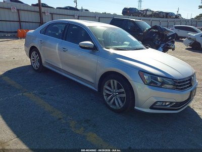 1VWCS7A34GC****** 2016 Volkswagen Passat