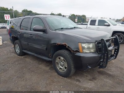 1GNSKAE07BR****** 2011 Chevrolet Tahoe