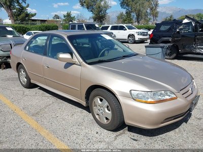 1HGCG16552A****** 2002 Honda Accord