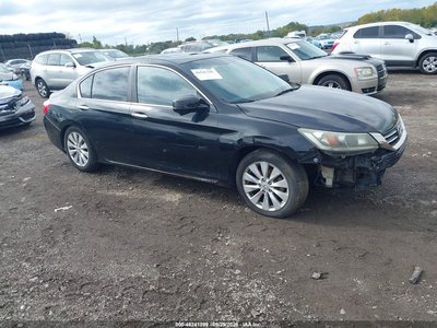 1HGCR2F78DA****** 2013 Honda Accord