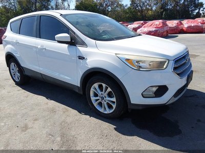 1FMCU0GD6HU****** 2017 Ford Escape