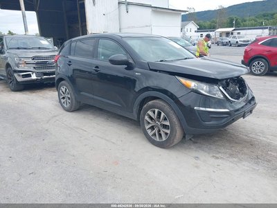 KNDPBCAC0G7****** 2016 Kia Sportage
