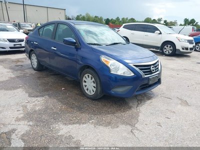 3N1CN7AP7KL****** 2019 Nissan Versa