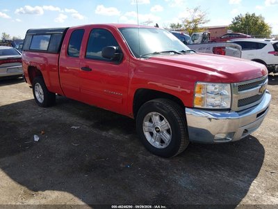 1GCRCSE01DZ****** 2013 Chevrolet Silverado 1500