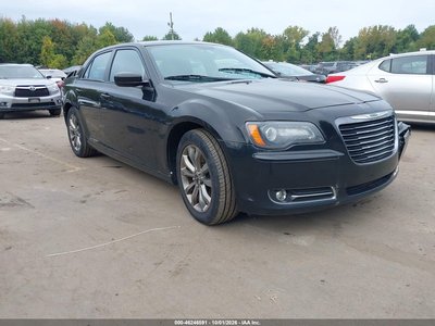 2C3CCAGG7EH****** 2014 Chrysler 300