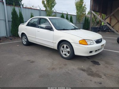 JM1BJ2218Y0****** 2000 Mazda Protege