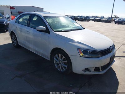 3VWDX7AJ3BM****** 2011 Volkswagen Jetta