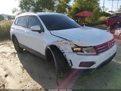 3VV0B7AX4LM****** 2020 Volkswagen Tiguan