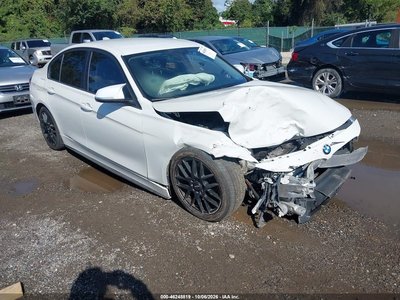 WBA8E5G5XJN****** 2018 BMW 3 Series
