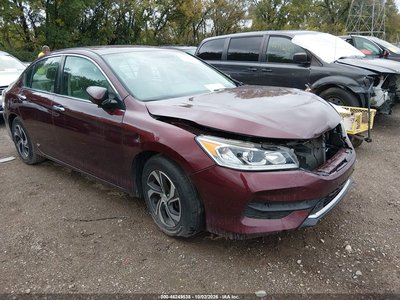 1HGCR2F37HA****** 2017 Honda Accord