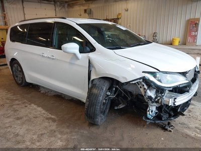 2C4RC1L76LR****** 2020 Chrysler Pacifica Hybrid