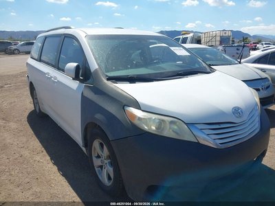 5TDKK3DC4FS****** 2015 Toyota Sienna
