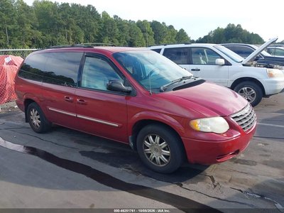 2C4GP54L85R****** 2005 Chrysler Town & Country