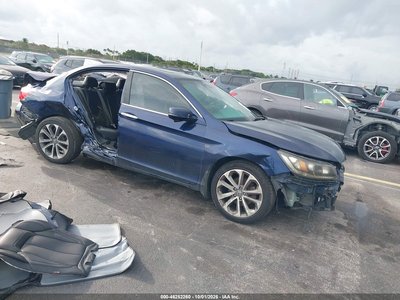 1HGCR2F82DA****** 2013 Honda Accord
