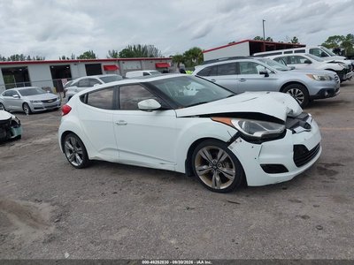 KMHTC6AD2DU****** 2013 Hyundai Veloster