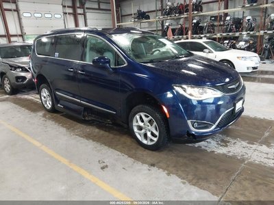 2C4RC1EGXHR****** 2017 Chrysler Pacifica