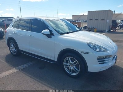 WP1AA2A26CL****** 2012 Porsche Cayenne