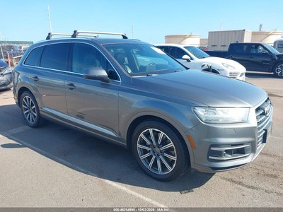 WA1VABF76HD****** 2017 Audi Q7